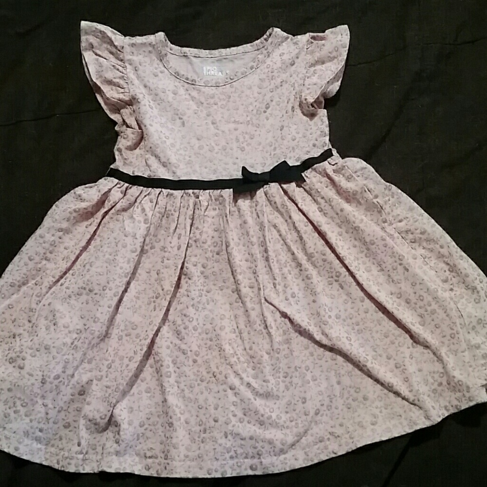 Girls dress.